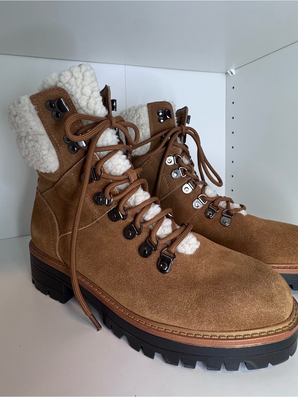 Marc Fisher Suede Sherpa Hiking Boots Tan Lug Sole Size 9 - Picture 2 of 14